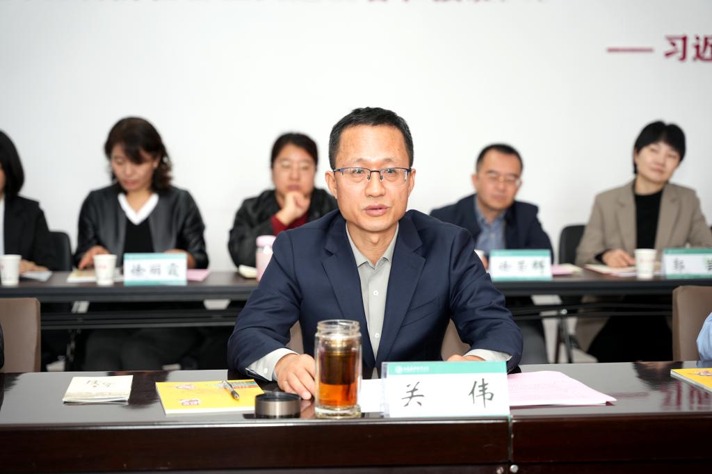 侯马市政府副市长迪磊一行莅临我院洽谈