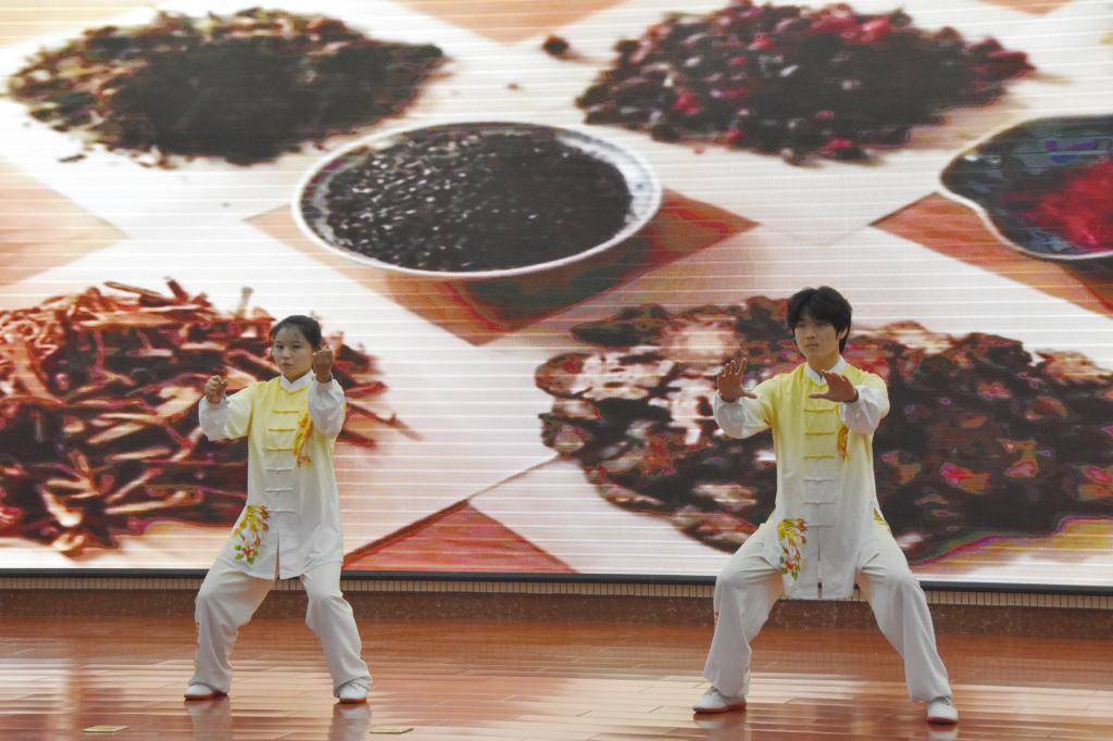 营造浓厚书香校园氛围